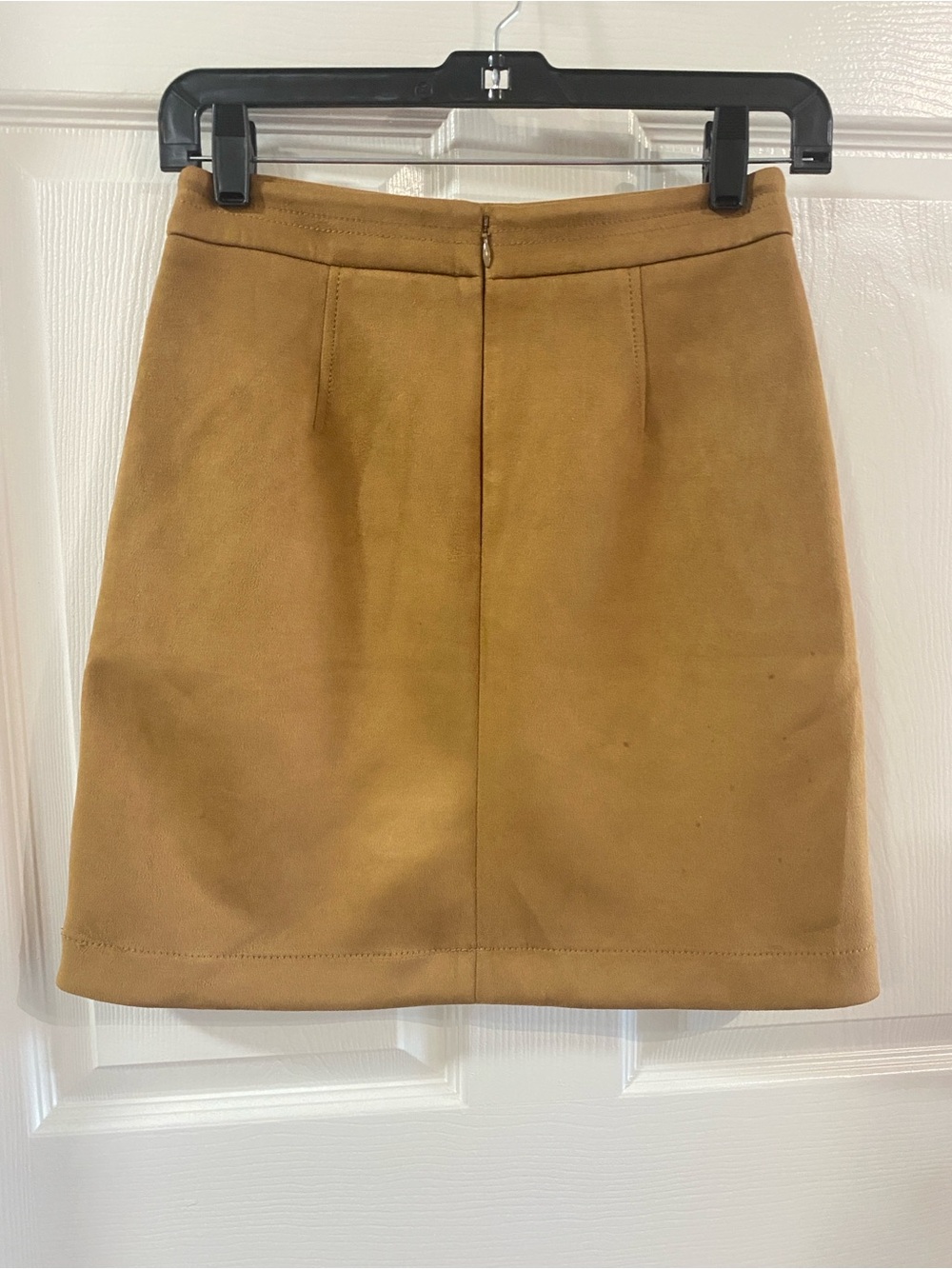 NWOT LOFT WMNS 00P Camel Suede Mini Skirt Fully Lined w/ Gold Zip Pockets - Picture 5 of 8